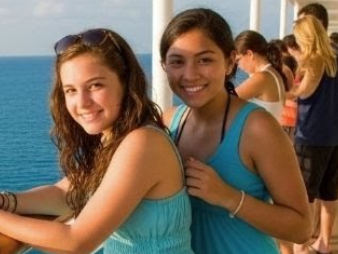 The Ghost on Instagram: How a Best Friend’s 12-Year Search Found a Girl Believed Lost at Sea